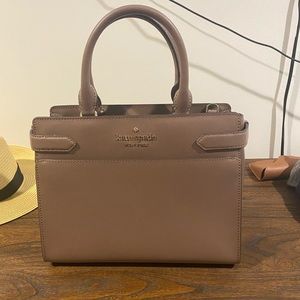 Medium Kate Spade Never used bag !!